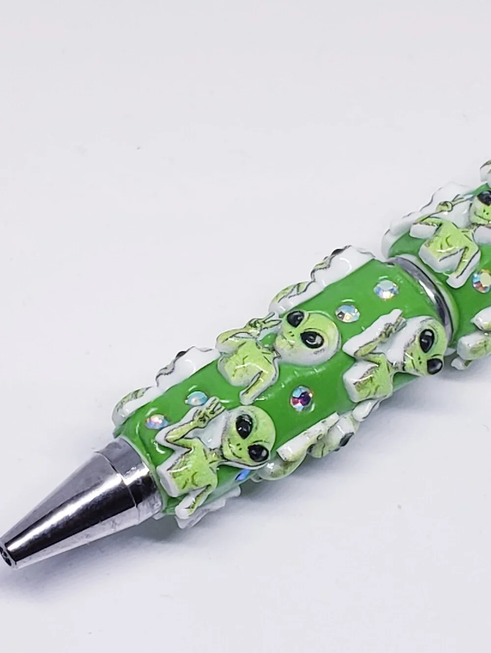 Handmade 3D Green UFO Alien Beaded Silicone Focal Bead Pen